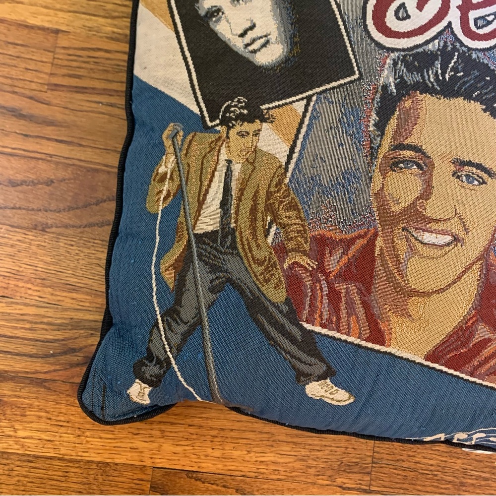 Vintage Elvis Presley Themed Throw Pillow Chair Sofa Couch Bed Canvas
Home Decor - Picture 4 of 10